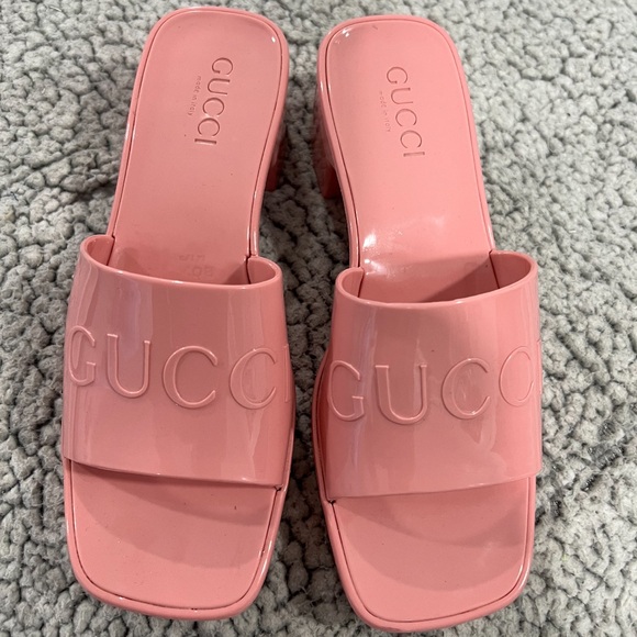 Gucci Shoes - Y2K Gucci Ruber Gucci Logo Pink Plataform Slide Sandals Size 36 Made in Italy